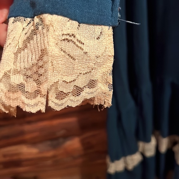 1970s Vintage Gunne Sax Dress in Navy Size 4 - Picture 6 of 7